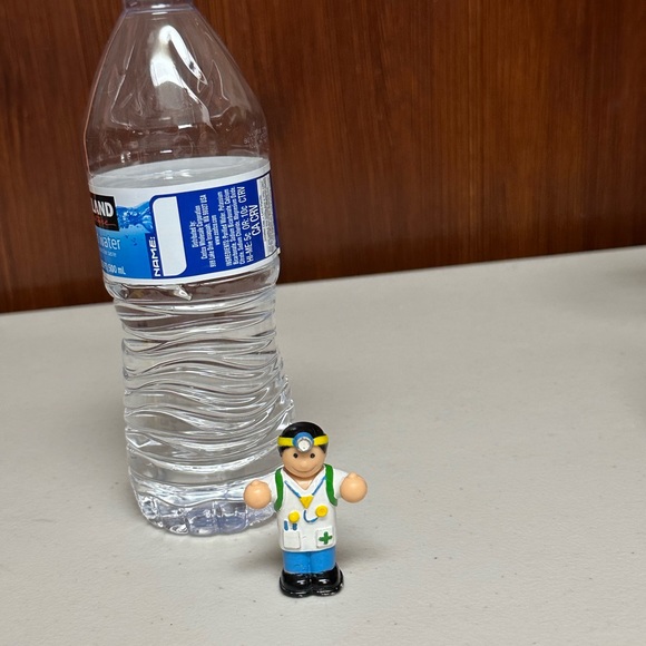 WOW Toys character minature Doctor Figure - Picture 7 of 7